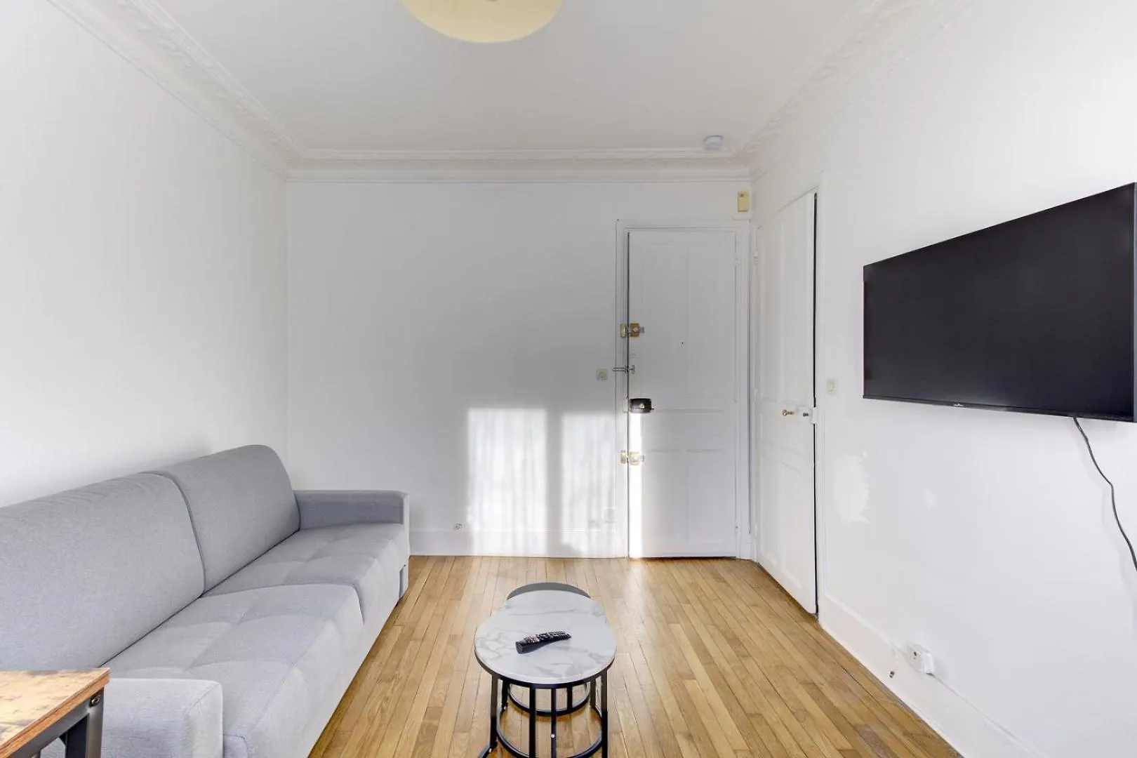 568 Dulong - Superbe Parisien Apartment *